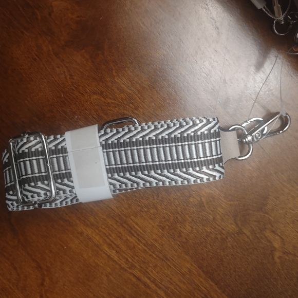 Roulens Taupe Purse NWT from Stitch Fix - Picture 6 of 6